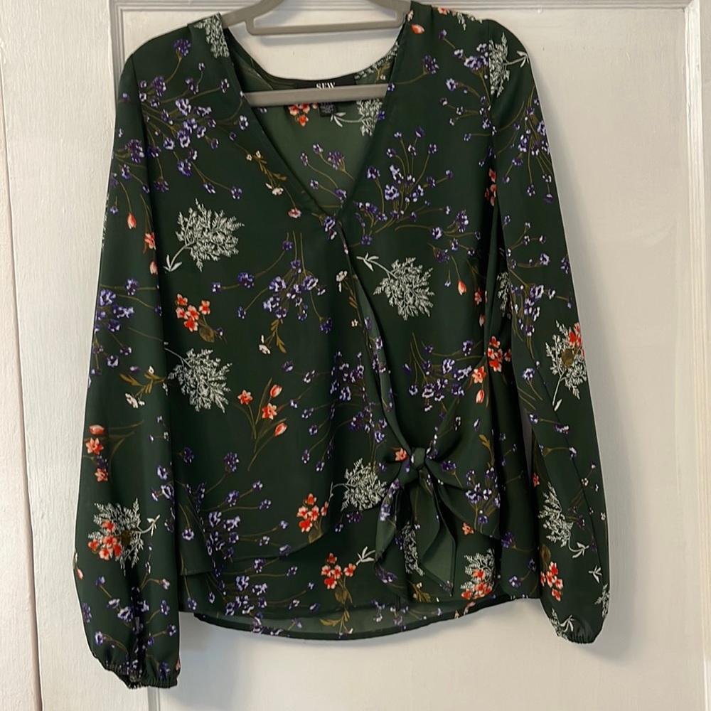 SFW Floral Blouse NWOT